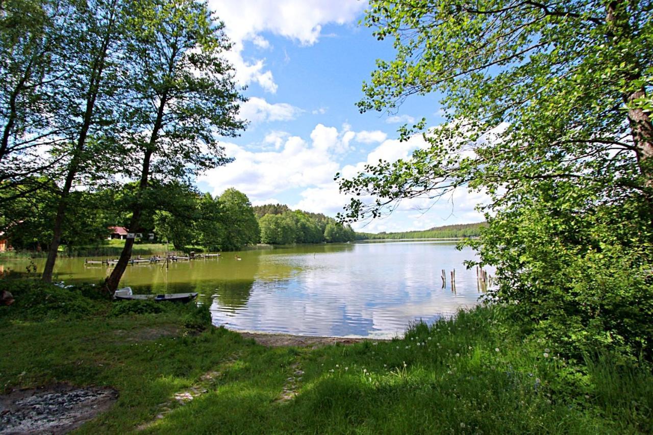 Domki Wczasowe Mazury - Ferienhaus Masuren - Do 12 Osob - Idealny Dla Grup Dluzek Eksteriør bilde